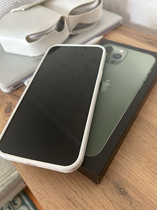 Продам iPhone 13 Pro Max в идеале