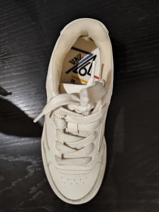 nike 32, zara 33, nike 36, reserved 36
