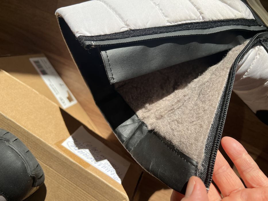 Продам зимние сапоги для девочки