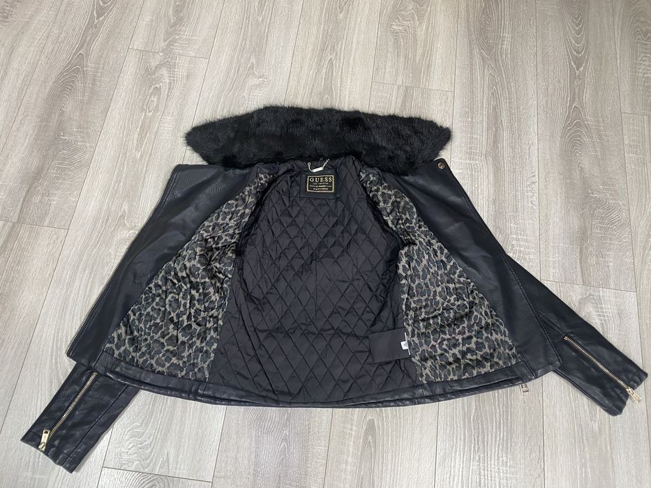 Geaca guess autentica