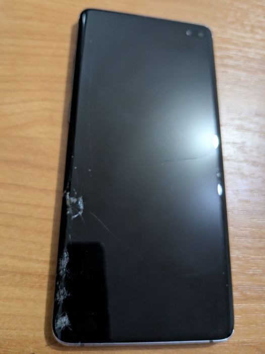 Samsung Galaxy S10+  display spart