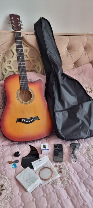 Gitara yangi padarkaga kegan