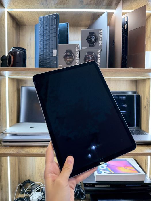 iPad Air 5 64GB с коробкой