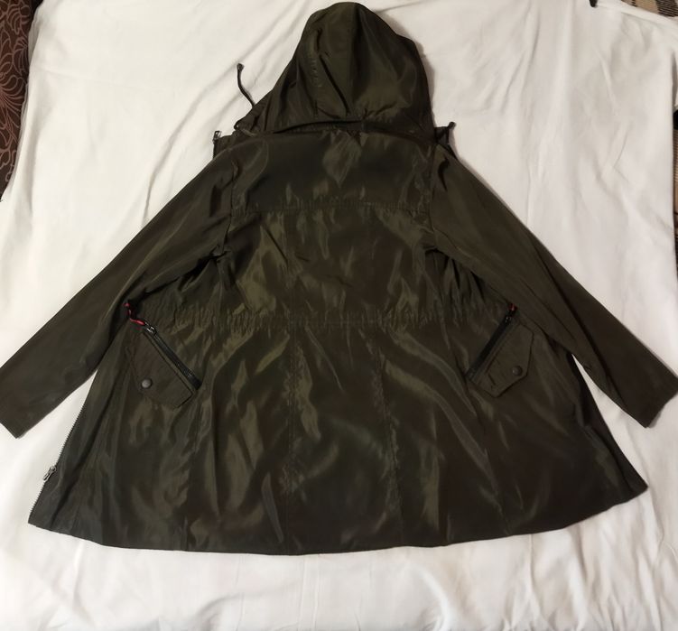 Куртка ветровка на девочку