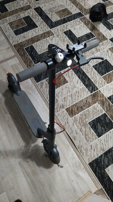Продам электросамокат