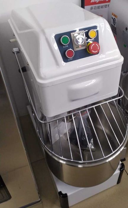 Тестомес DH-30A на 30 литров.