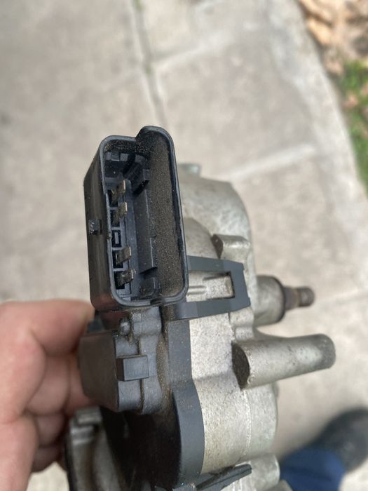 Мотор предни чистачки за рено меган 2