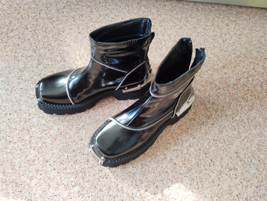 Демисезонные ботинки