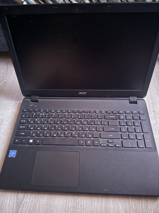 Ноутбук эйсер ,хорошего качества