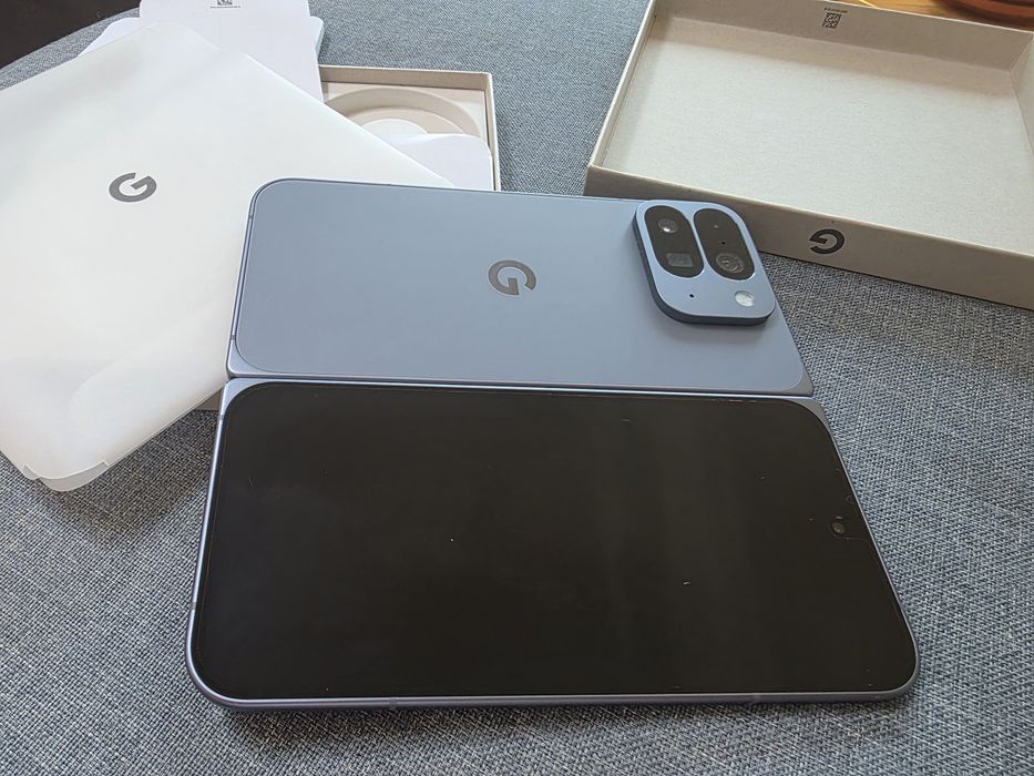 Google pixel  fold 10 pro