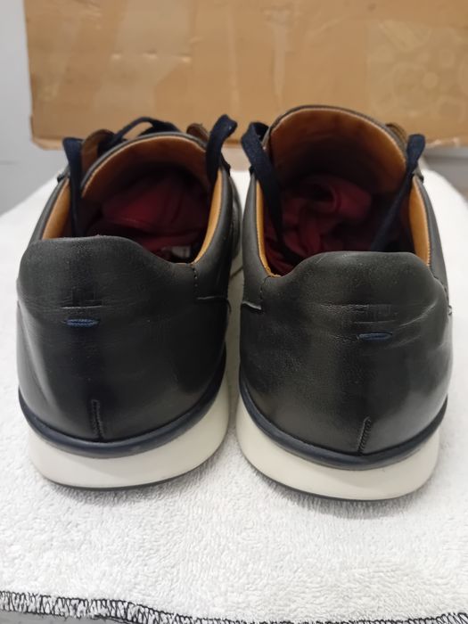 Vând LLOYD, pantofi sport cu șiret, culoare gri șobolan închis, măs 46