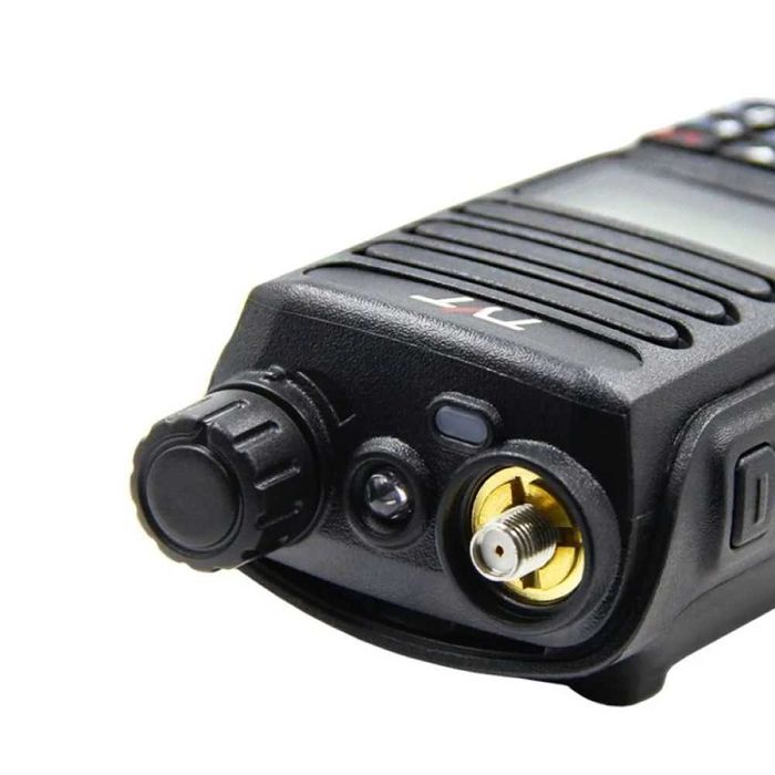 Професионална двубандова радиостанция TYT TH-UV98