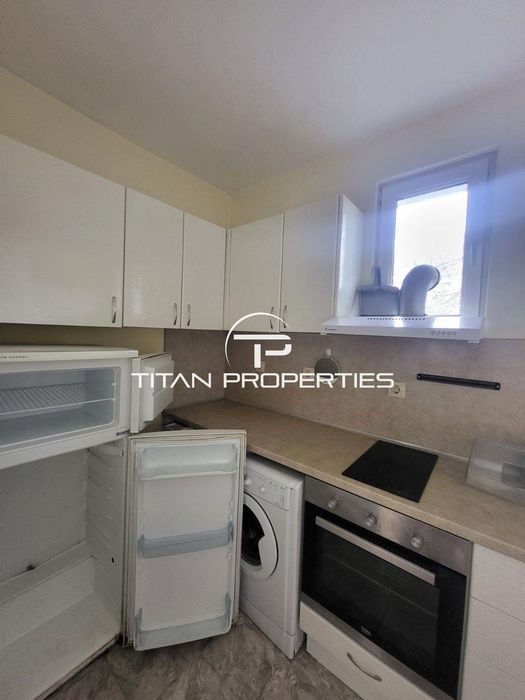 Продава се Тристаен апартамент в Бургас, Възраждане - 80 кв.м за 2250 €/кв.м - Снимка #3