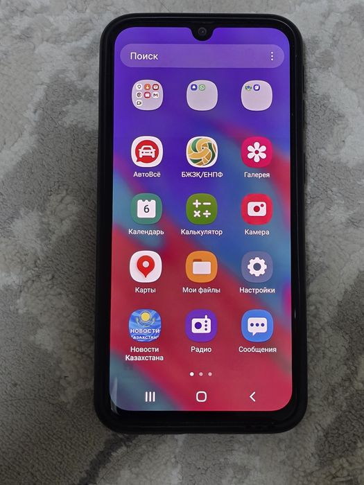 Samsung A40 64гб память