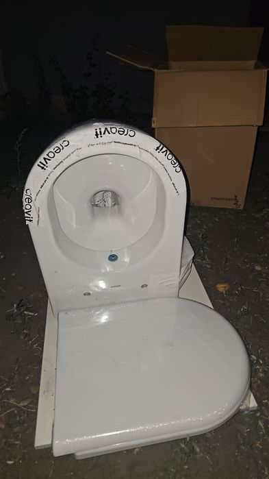Продам раковины и унитазы