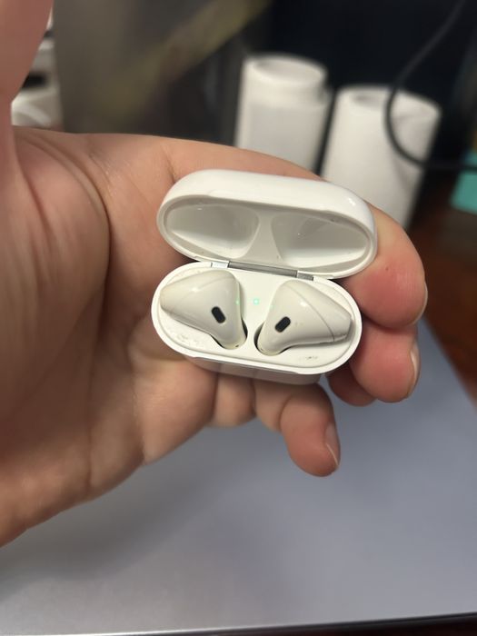 AirPods 1 2019 год оригинал