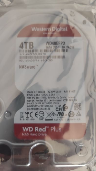 Vând hdd nou 4TB