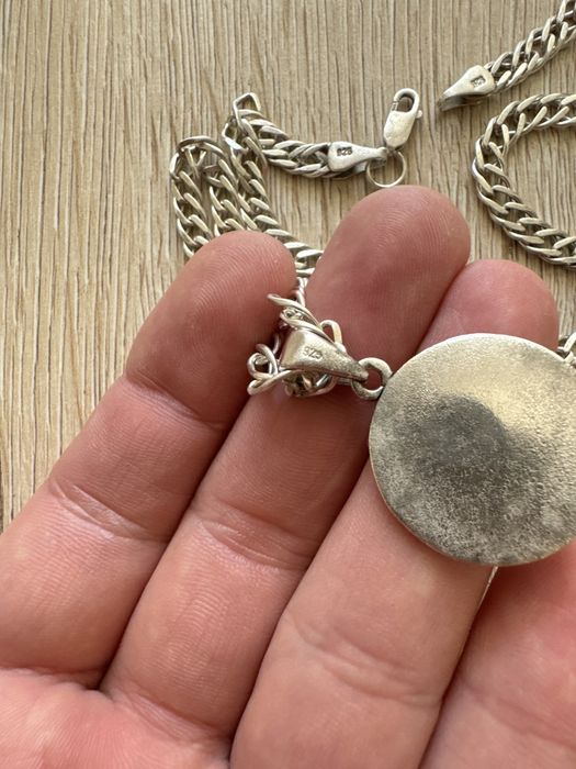 Продается кулон с цепочкой