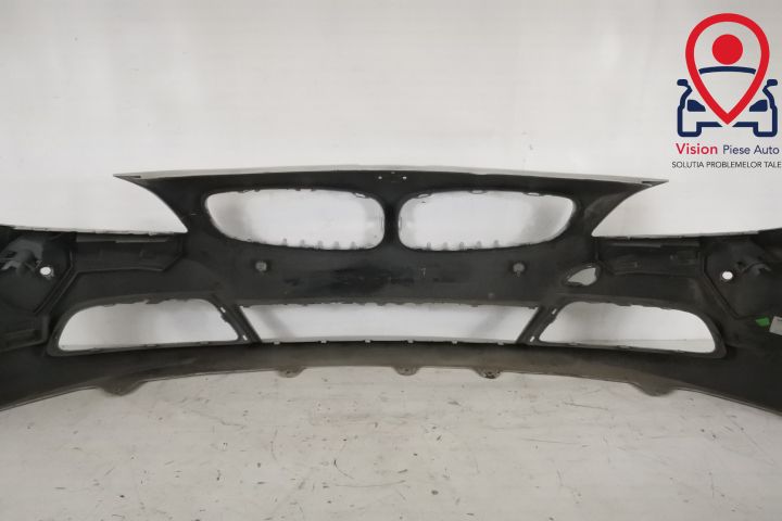 Предна броня Оригинална със сензори и миещи устройства в добро състоян