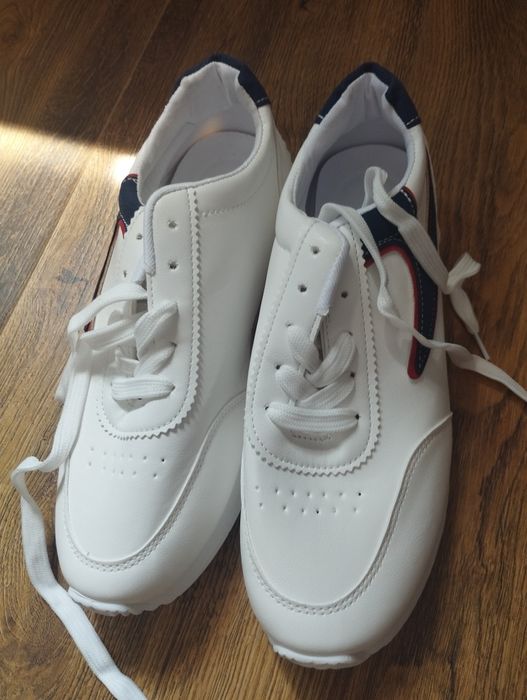 Дамски обувки - НОВИ