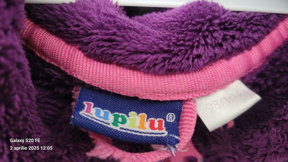 Hanorac fetite Lupilu