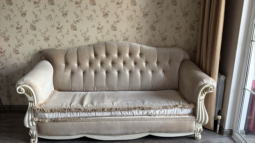 Продам диван,торг уместен