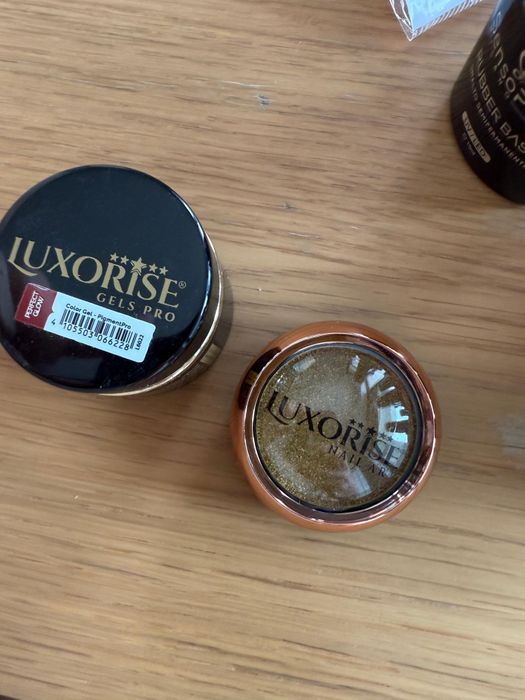 Set complet pentru oja semipermanenta/gel