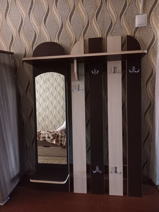 Продам вешалку для прихожей б/ у