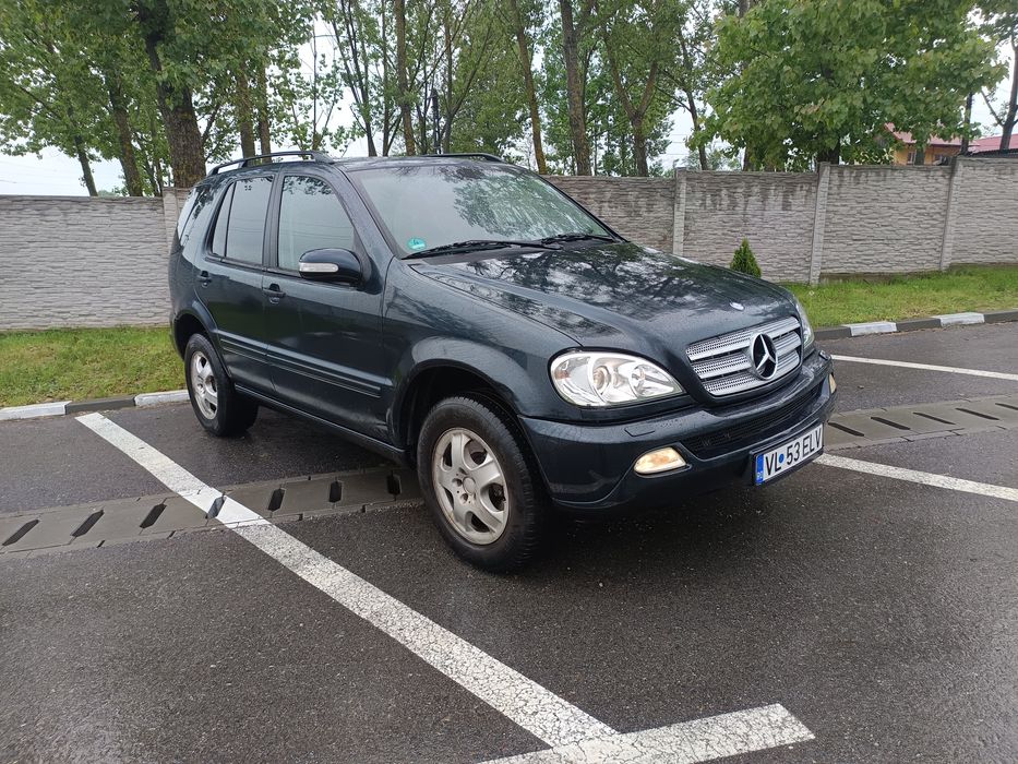 Mercedes ML 2.7  Manual