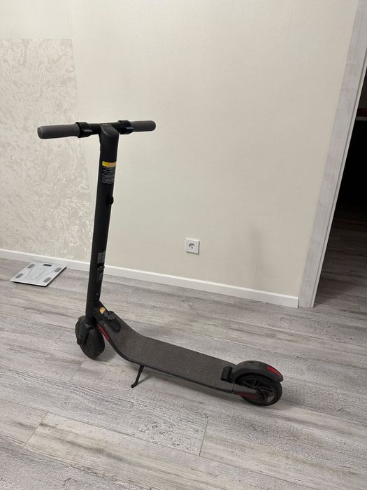 Электросамокат ninebot es 2