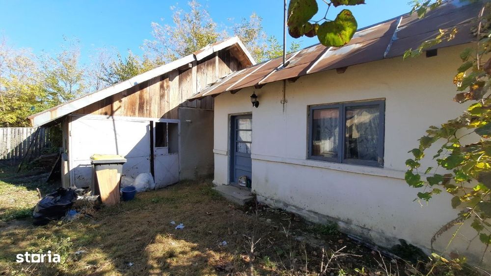 Vând proprietate în sat Brătești, com. Șirna, jud. Prahova