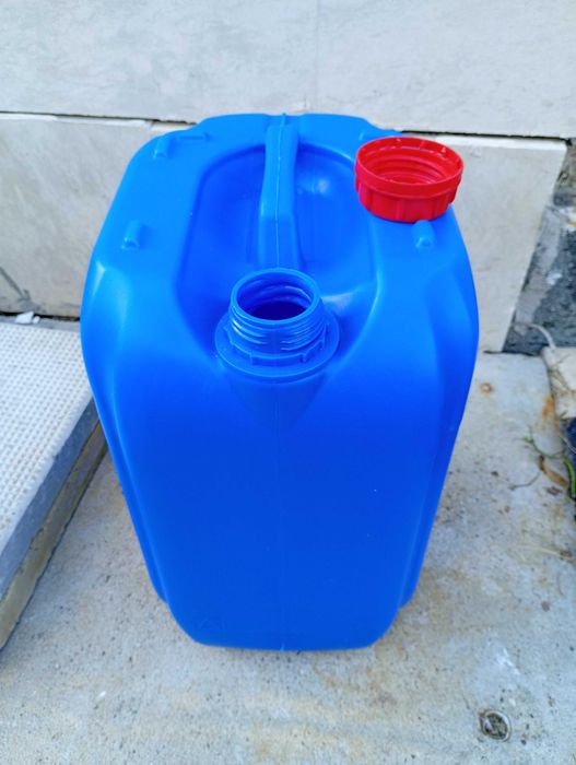 Бидони и туби ..