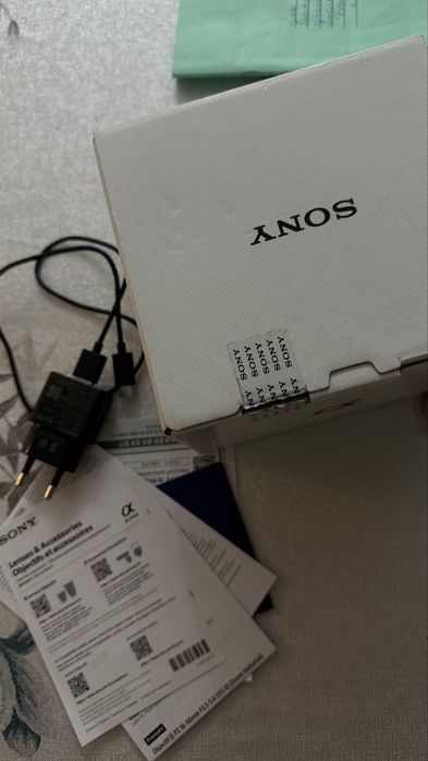Sony ZV-E10 KIT white