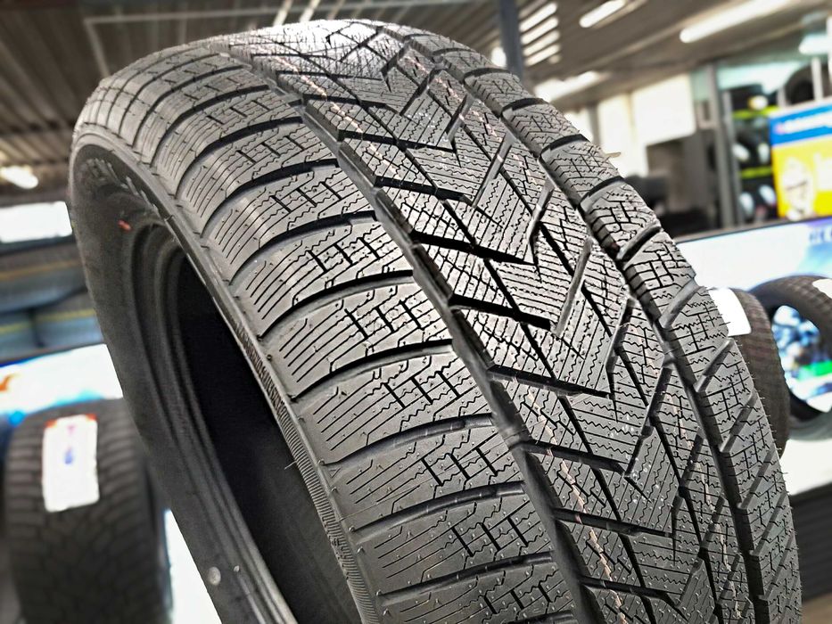 Зимен спорт пакет GRENLANDER 245/40R19 и 275/35R19 с БОРД И НОВ ДОТ 2026г 245/40/19 и 275/35/19