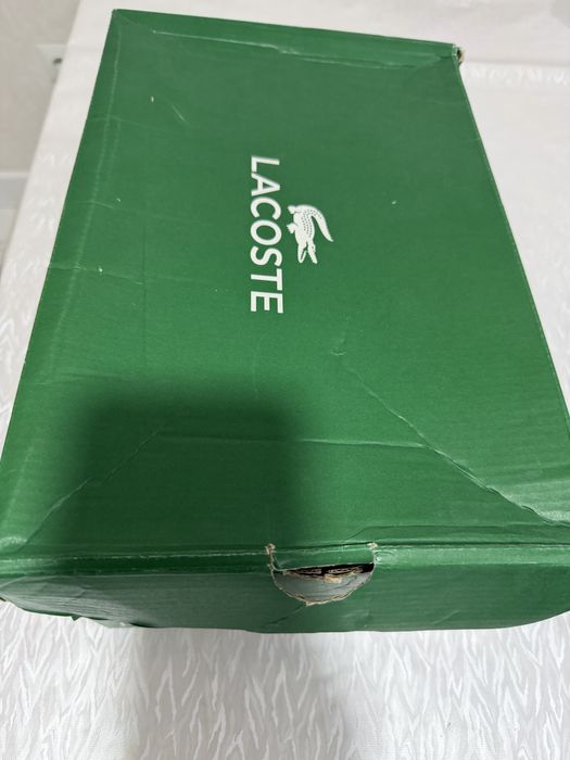 Продам Lacoste кроссовки новые