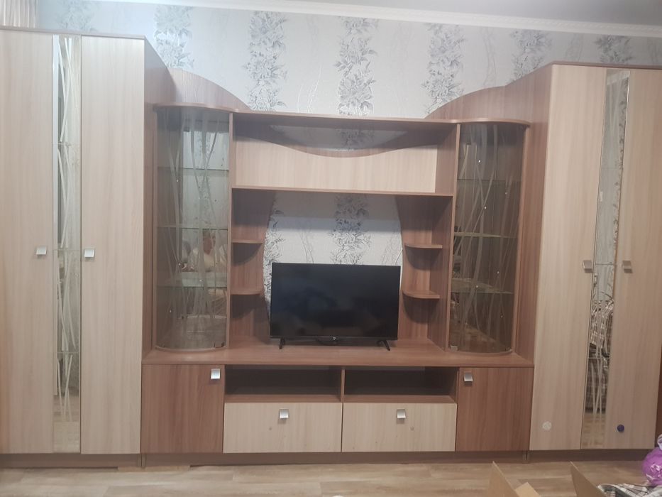 Продам стенку горку