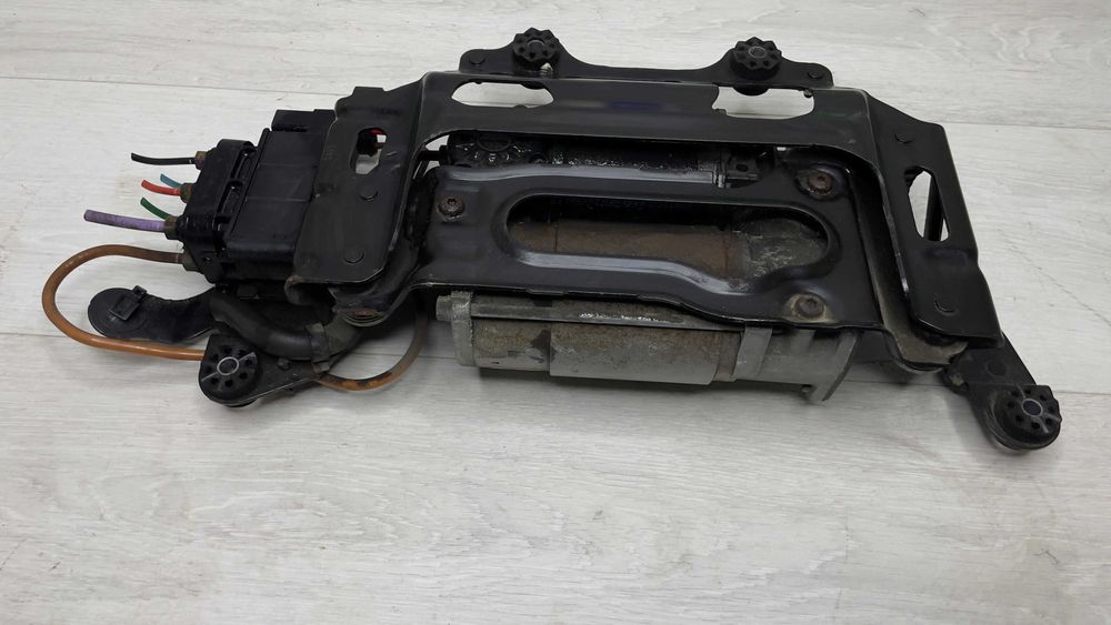 Компресор въздушно окачване AUDI A8 D4