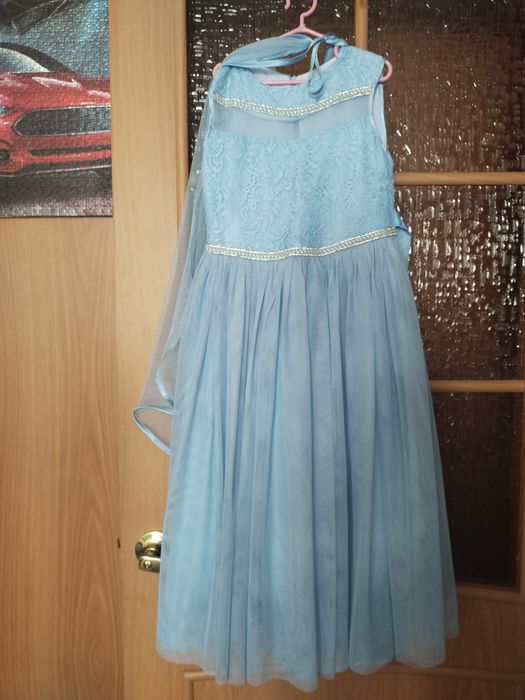 Продам платье для девочки