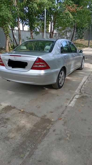 MERCEDES-BENZ C-Class 2005 — imagine 3