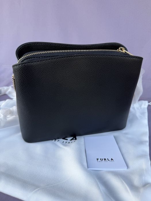 Нова FURLA чанта модел Tessa
