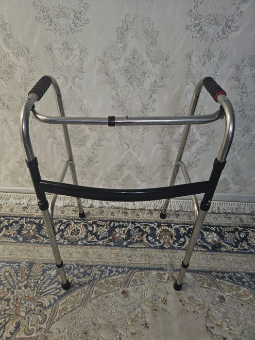 Костыли и ходунки