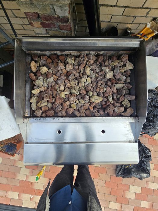 Grătar Profesional pe Rocă Vulcanică 10Kw 80x50cm  INOXSAN  (GAZ)