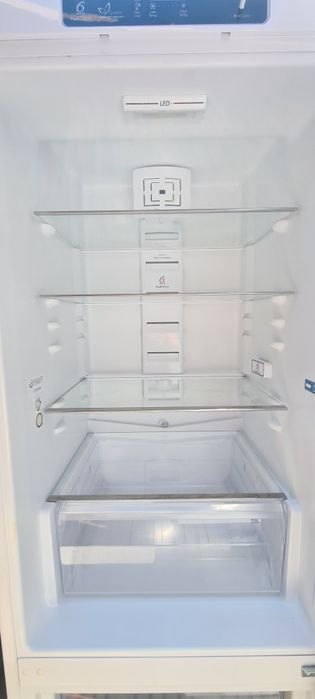 Хладилник с фризер Whirlpool 187см А++