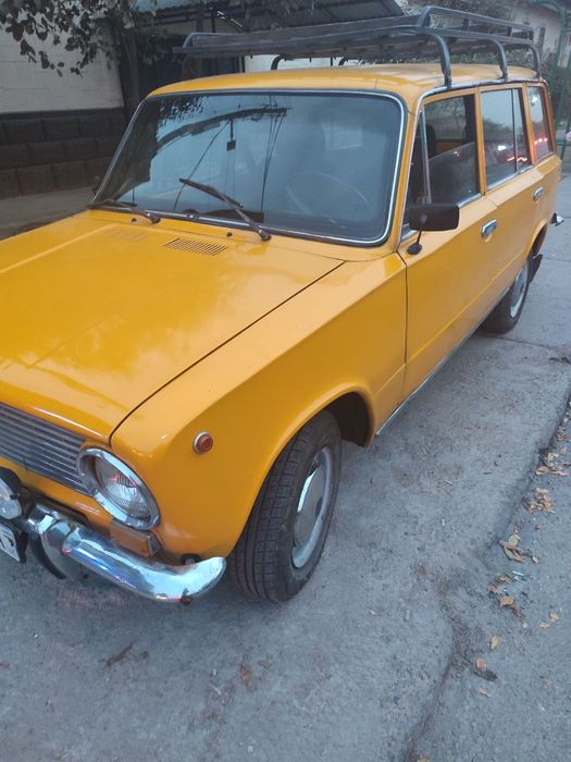 SROCHNO SOTILADI!!! Vaz 2102 xolati yaxshi. 1983 yil
