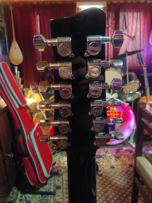 Акустична китара 12 струнна