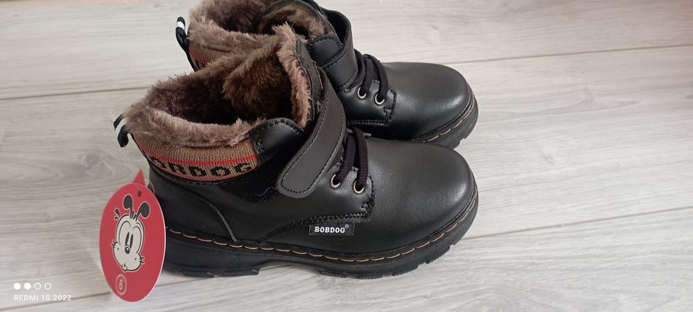 Продам обувь на девочку