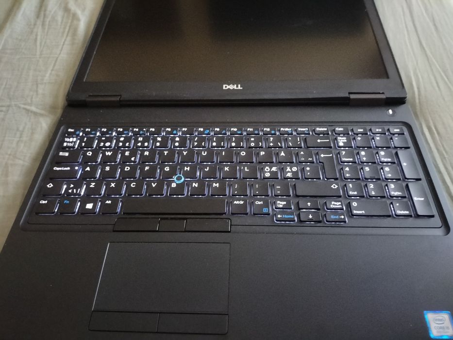 Dell latitude 5590