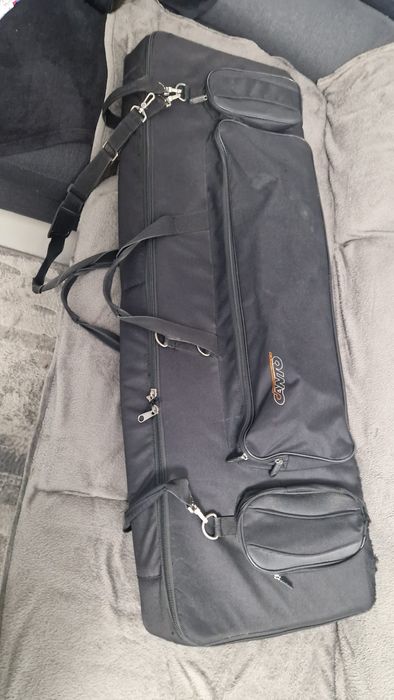 Vând Korg PA- 4x 76 clape!!