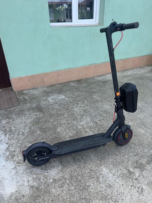 Xiaomi pro 2 folosita 3 ani