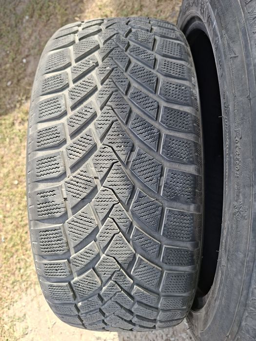 Продам шины 225/45/18 китай